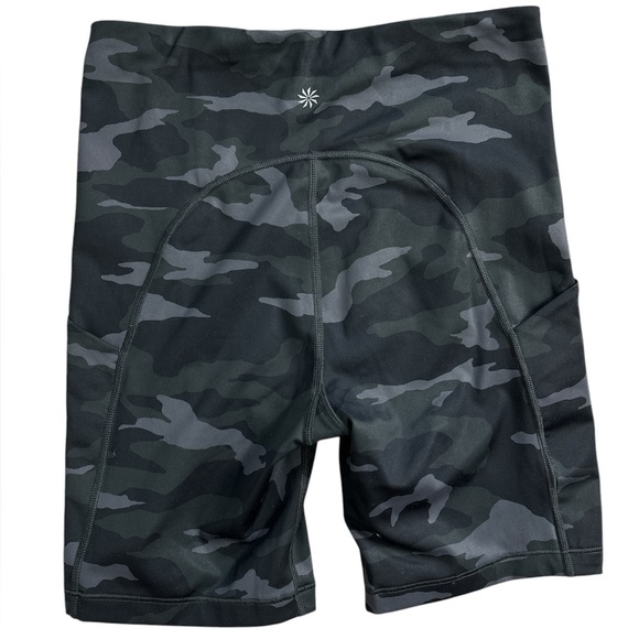 Athleta Ultimate Stash Pocket Camo 7" Biker Shorts - Picture 2 of 4